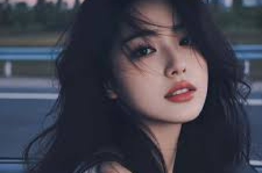 与辉同行销售超千万网红产品“翻车”！海外注册地竟是汽修厂策划：没有故事“就编嘛”